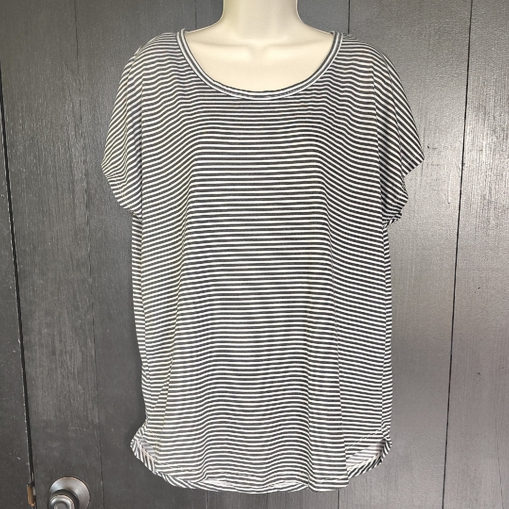 🍀 Clover + Pine Striped Soft T-shirt. XXL. Excellent Condition